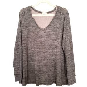 Altr'd State raw hem V neck pullover - M
